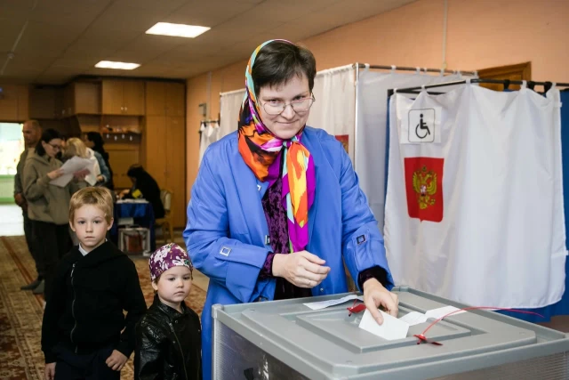Явка в Сургутском районе за два часа до окончания выборов составила почти 28% Явка в Сургутском районе за два часа до окончания выборов составила почти 28%