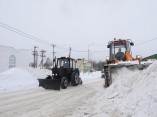 "Беларусы" помогут: в Солнечном к уборке снега приступила своя спецтехника