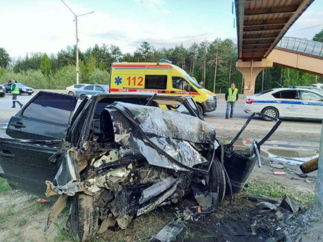 В Сургуте в смертельном ДТП погиб 21-летний водитель