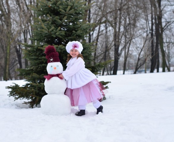 Слеплено в Сургутском районе: жители поддержали фоточеллендж со снеговиками