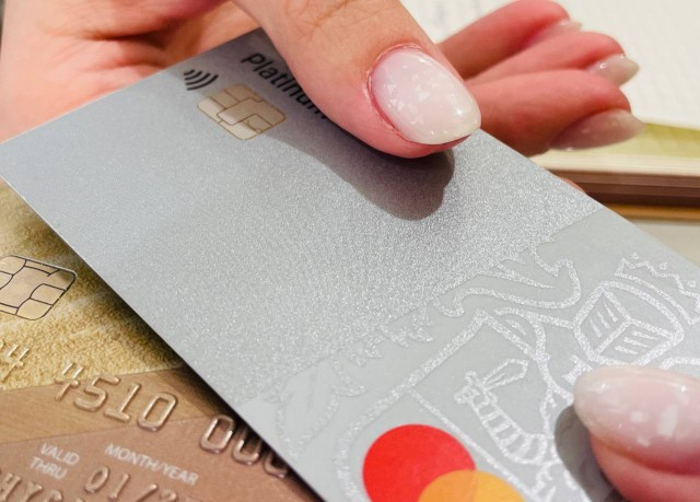 ​Как работает премиальная банковская карта?