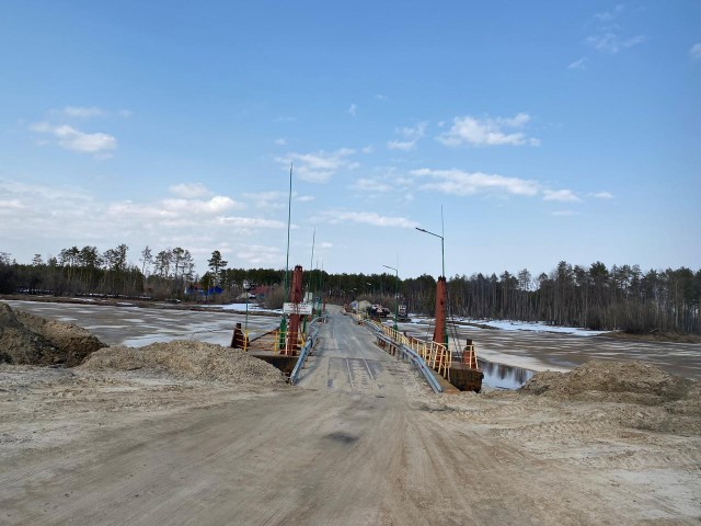 В Сургутском районе из-за ледостава закрыли переправу через реку Лямин