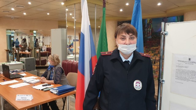 В Югре более 6 тысяч полицейских обеспечивали соблюдение правопорядка на выборах