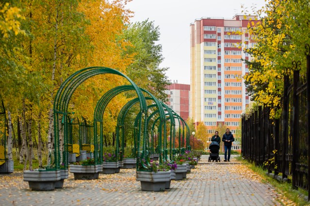 ​Екатеринбургский парк у Дворца молодёжи затапливает водой