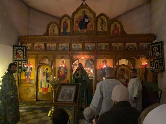 ​Православные верующие Югры встретили Новый год в храме