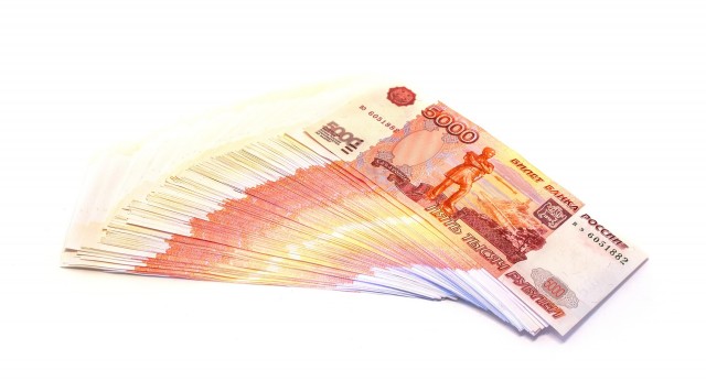 Суд в Кировске обязал предпринимателя вернуть полученные от Центра занятости деньги