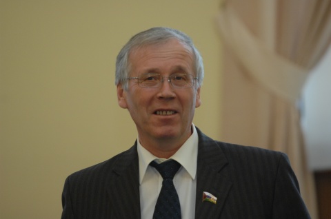 ​Заслуженный нефтяник из Лянтора, областной депутат Сергей Дубровин отмечает юбилей
