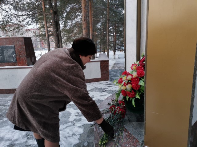 В поселениях Сургутского района прошли митинги памяти Неизвестного солдата