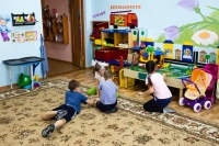 ​В Нижневартовске трехлетний мальчик сбежал из детского сада