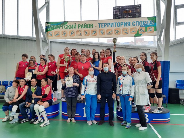В Барсово разыграли кубки районного чемпионата по волейболу