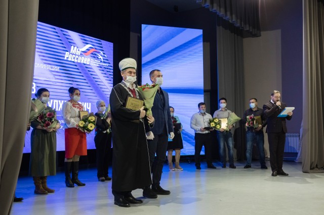 ​В Сургутском районе отметили лидеров национальных объединений