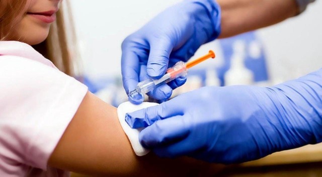 ​Сургут выполнил 100% плана по вакцинации от коронавируса