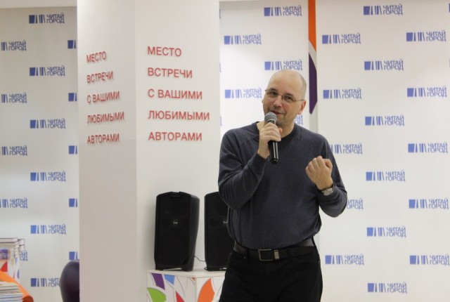 Ник Перумов – сказочник, который любит науку. Постскриптум к фестивалю «Югракон»