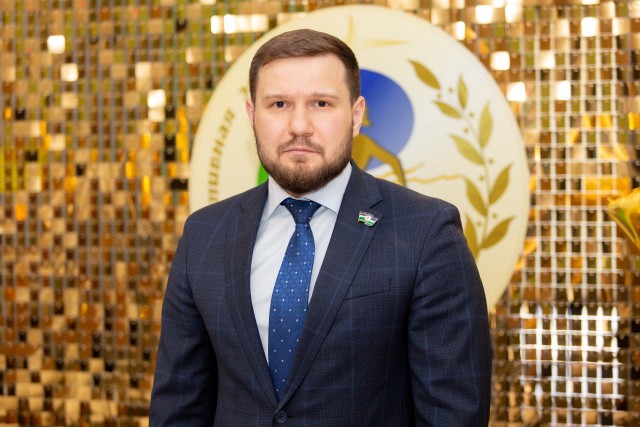 ​Депутат Думы Сургутского района Алил Шахшаев рассказал о прославленных дедах