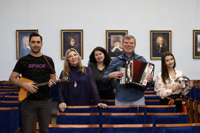 ​Ансамбль преподавателей Белоярской ДШИ вернулся с гастролей в Египте
