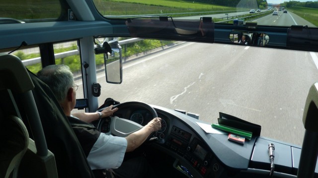Водители автобусов в Кемерове нелегально собирали деньги с пассажиров