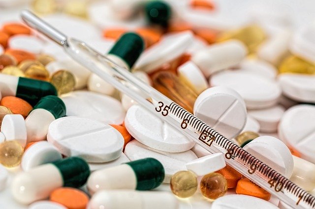 Спрос на некоторые лекарства против COVID-19 резко вырос на 198%