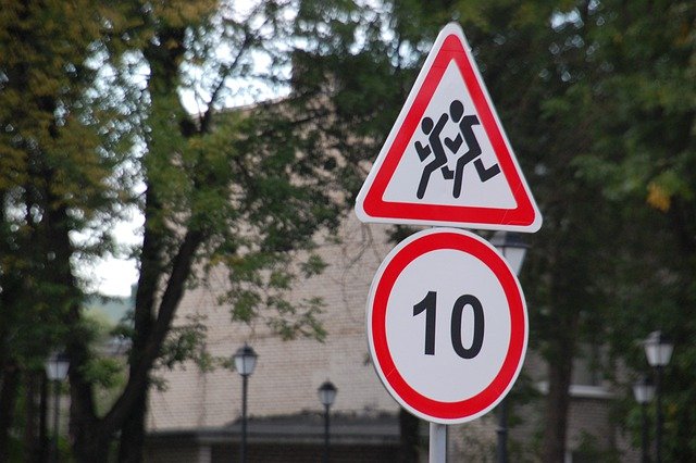 В Чехове возле школ к 1 сентября ограничат скорость на дорогах