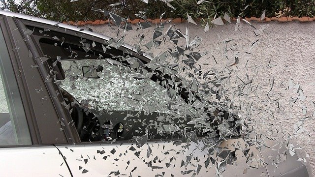 В Магнитогорске автомобиль перевернулся в результате ДТП