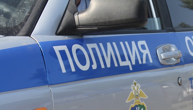 В Екатеринбурге силовики задержали двух мужчин, избивших женщину