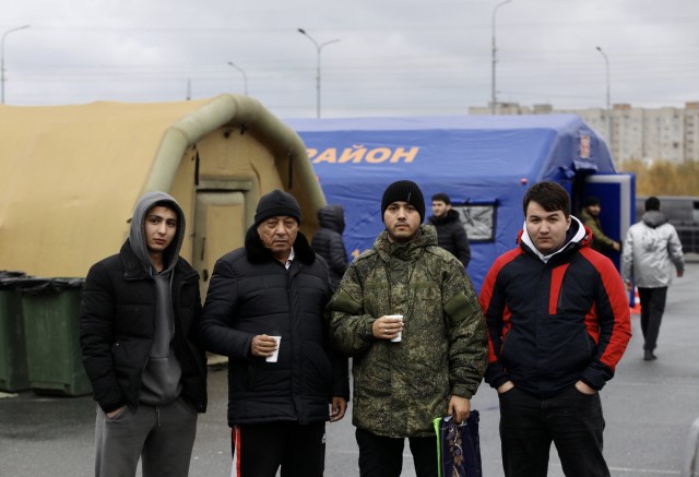 Добровольцы из ХМАО после службы на СВО получат статус ветерана боевых действий Добровольцы из ХМАО после службы на СВО получат статус ветерана боевых действий