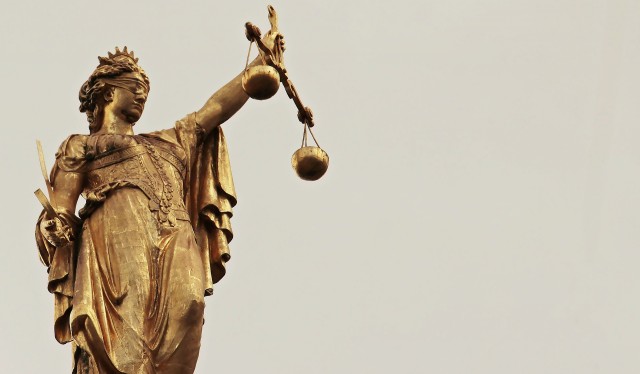 В Сургуте закладчик получил 12 лет колонии