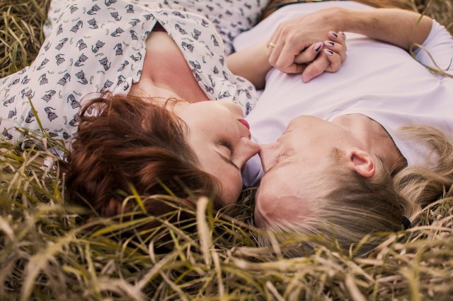 ​Как понять, что мужчина влюблен: 10 признаков от экспертов по психологии отношений