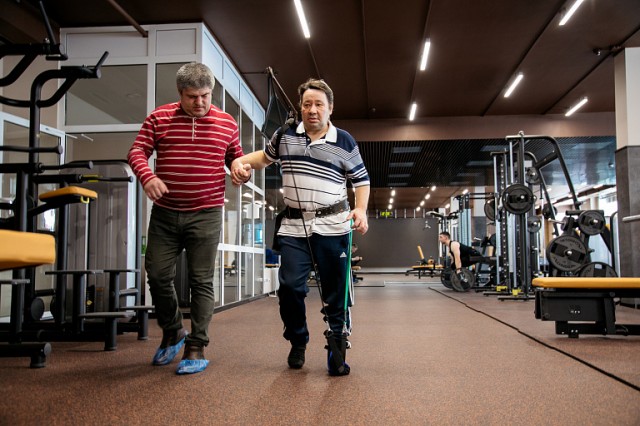 «Стимул ходить»: сургутянин создал тренажер для реабилитации после инсульта