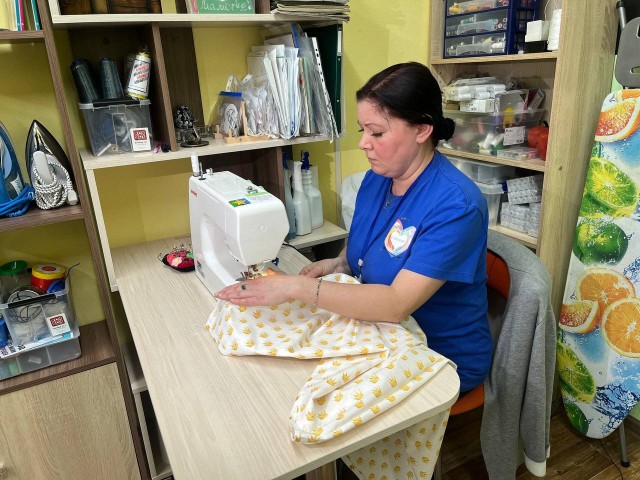 Волонтеры Сургутского района будут шить вещи для пяти больниц Макеевки