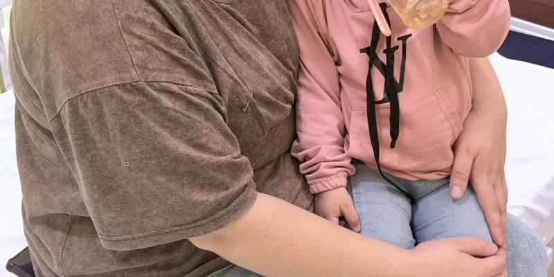 В Сургуте годовалый малыш выпил белизну во время купания