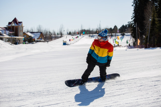 Горнолыжный комплекс «Каменный мыс» в ХМАО открыл зимний сезон, но не для всех