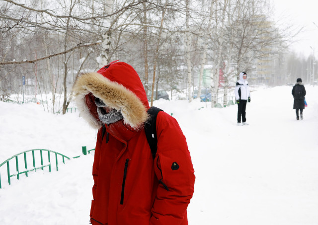 В Сургуте из‑за аномального мороза отменили очные занятия для учеников 1&ndash;11 классов второй смены