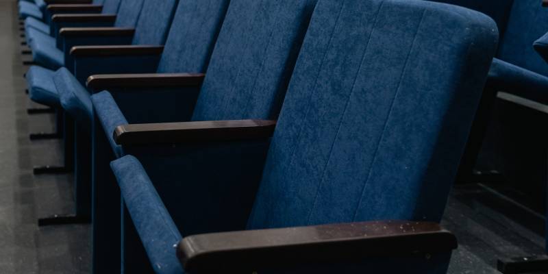 ТОП-10 нестандартных фильмов на Новый год для жителей ХМАО от &laquo;Вестника&raquo;