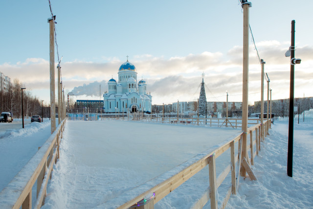 Два бесплатных катка открыли в Сургуте