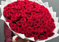 Розы на свидание: как выбрать идеальный букет