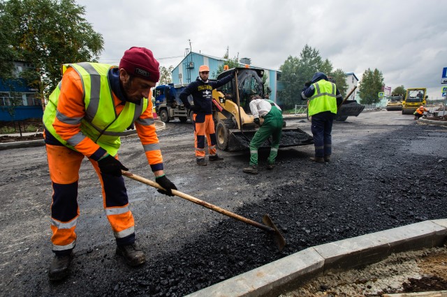 Работы по капитальному ремонту дорог в Сургутском районе завершат до конца октября