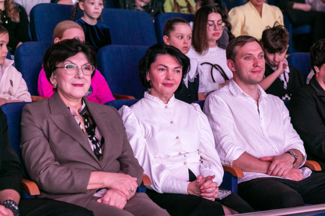 От книг до мультиков: в Сургутском районе отгремел фестиваль «ПРОчтение» От книг до мультиков: в Сургутском районе отгремел фестиваль «ПРОчтение»