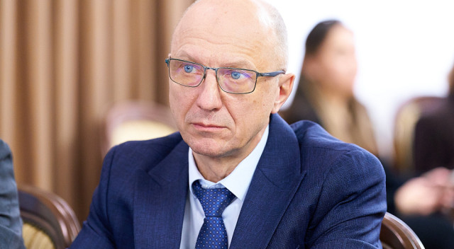 Опытный чиновник из Тюмени стал директором департамента экономразвития ХМАО Опытный чиновник из Тюмени стал директором департамента экономразвития ХМАО