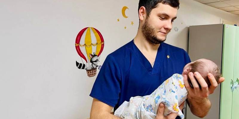Младенца с тяжелыми аномалиями сердца прооперировали в Сургуте
