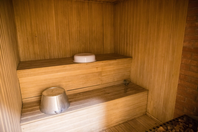 В ХМАО выбрали лучших мастеров попариться в бане с веником