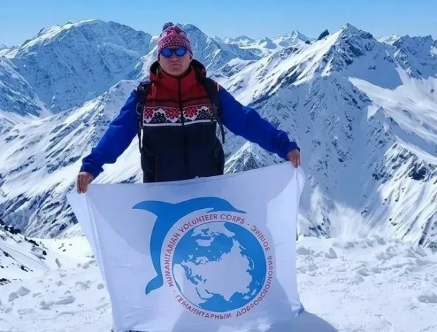 Депутат из Сургутского района поделился секретами восхождения на самую высокую точку Европы