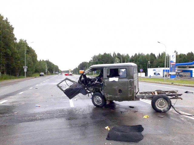 В Ханты-Мансийске произошло ДТП. Оба водителя получили травмы