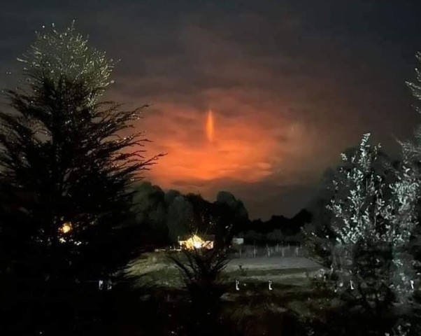 НЛО в ХМАО: в небе над Нижневартовском заметили загадочное свечение