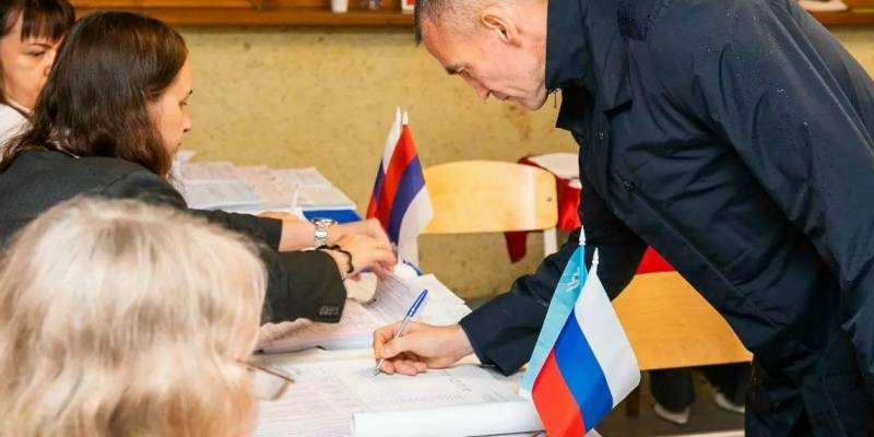 Глава Сургутского района одним из первых проголосовал на выборах
