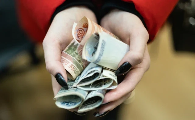 Директор фирмы в Сургуте утаила от налоговой 16 миллионов