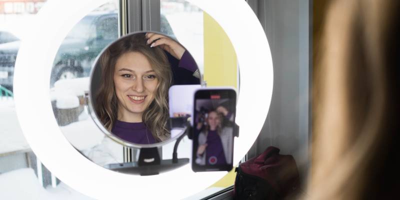 От идеи до лайка: молодых блогеров в Сургутском районе научат создавать крутой контент