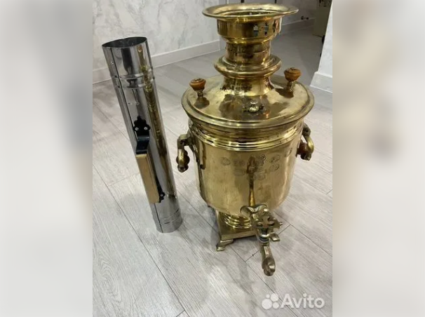 Самовары времен царской России распродают в ХМАО за сотни тысяч рублей