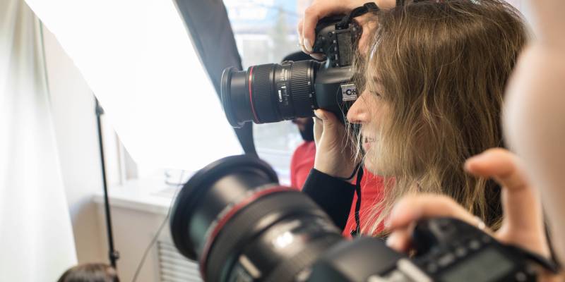 В погоне за красивыми кадрами россияне отдают деньги мошенникам за фейковые фотосессии