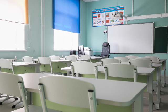 Пожар в школе Нефтеюганска стал поводом для прокурорской проверки