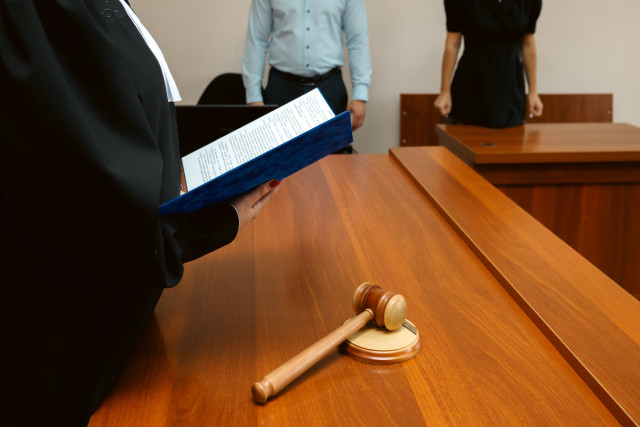 Вдова погибшего участника СВО лишила свекра многомиллионных выплат